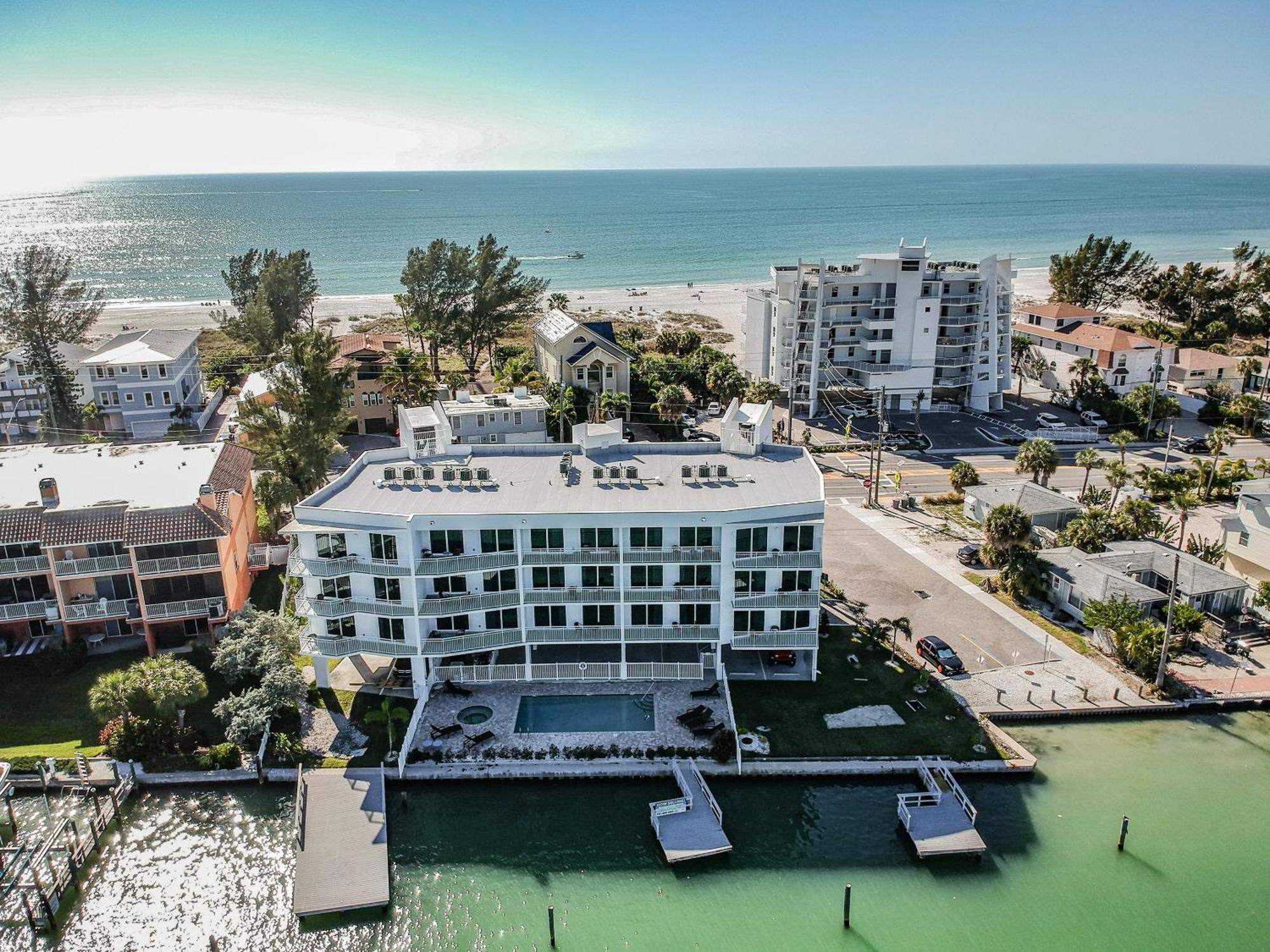 Oceana 305 East Villa St. Pete Beach Bagian luar foto